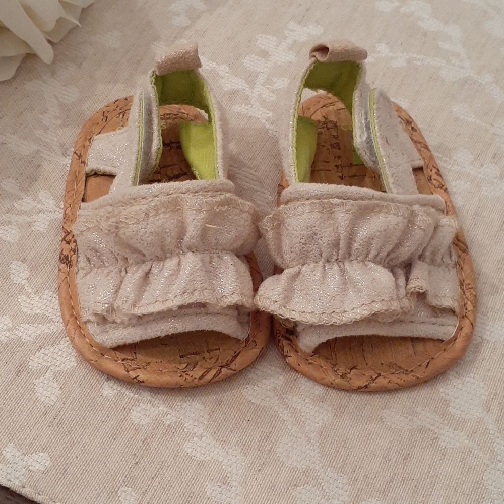 Newborn nb sandals crib shoes like new